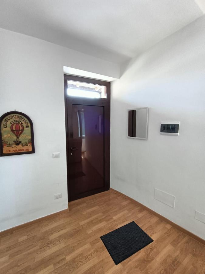 Nepi - Intero Alloggio Nel Centro Storico Buitenkant foto